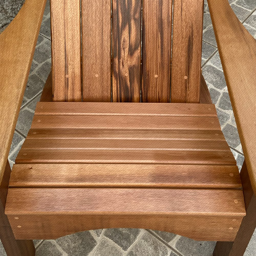 Detalhe do assento da Cadeira Adirondack