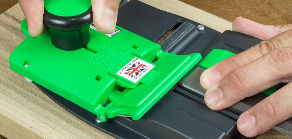 Praticidade e facilidade para afiar seus formões com o Gabarito de Afiação G-Sharp Tools