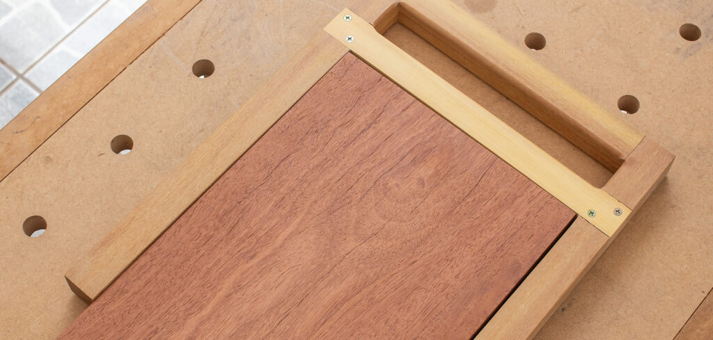 O Banco Japonês Shintô é muito prático de montar e desmontar