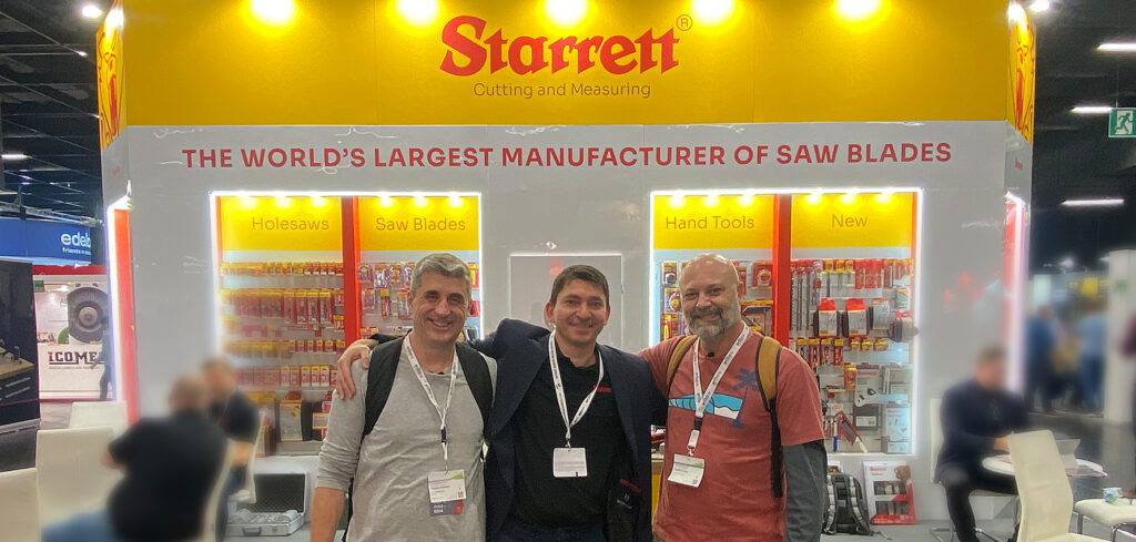 A gente sempre encontra amigos por onde vamos. E não é que encontramos na Alemanha! Esse é o Antonio da Starrett, grande amigo nosso de longa data!