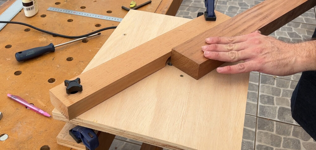 Uma Mesa para Tupia fácil e simples de fazer